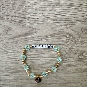 Little Words Project BREATHE Floral Beaded Bracelet 🌸